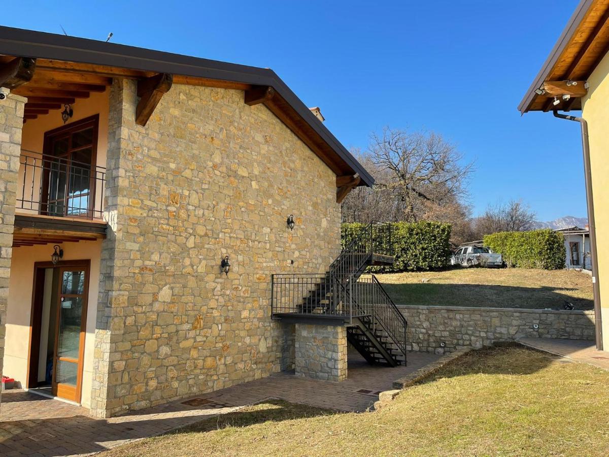 La Fiocchina - Magic Place - Apartments & Studios In Garda Lake - Countryside Farmhouse, Inside The Middle Of The Lake Salò Dış mekan fotoğraf