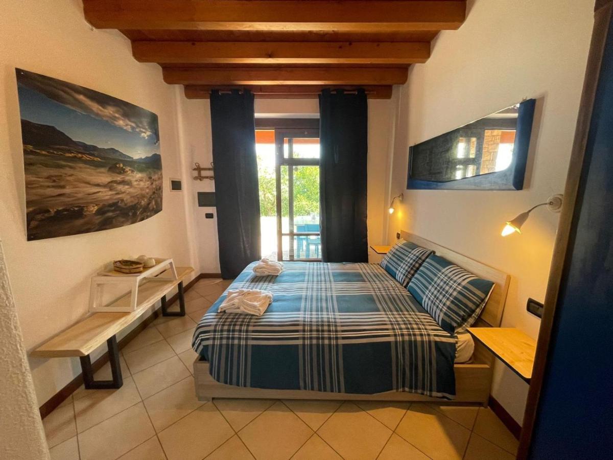 La Fiocchina - Magic Place - Apartments & Studios In Garda Lake - Countryside Farmhouse, Inside The Middle Of The Lake Salò Dış mekan fotoğraf