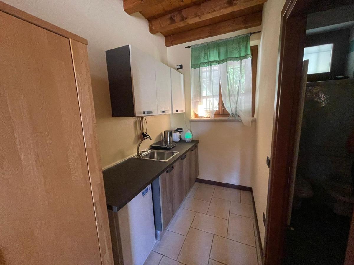 La Fiocchina - Magic Place - Apartments & Studios In Garda Lake - Countryside Farmhouse, Inside The Middle Of The Lake Salò Dış mekan fotoğraf