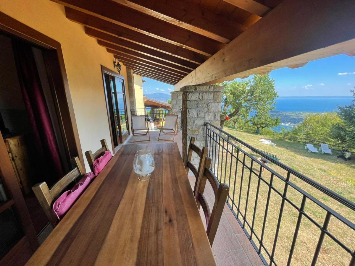 La Fiocchina - Magic Place - Apartments & Studios In Garda Lake - Countryside Farmhouse, Inside The Middle Of The Lake Salò Dış mekan fotoğraf