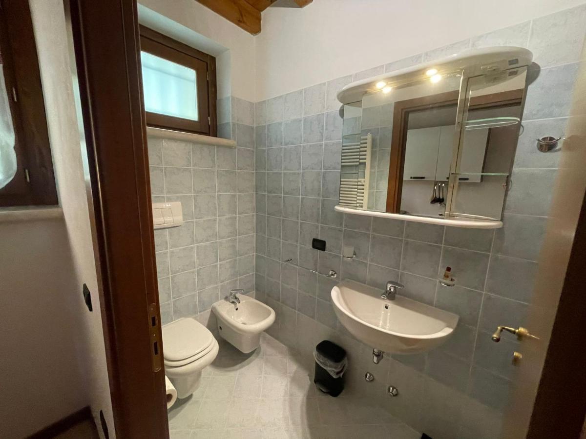 La Fiocchina - Magic Place - Apartments & Studios In Garda Lake - Countryside Farmhouse, Inside The Middle Of The Lake Salò Dış mekan fotoğraf