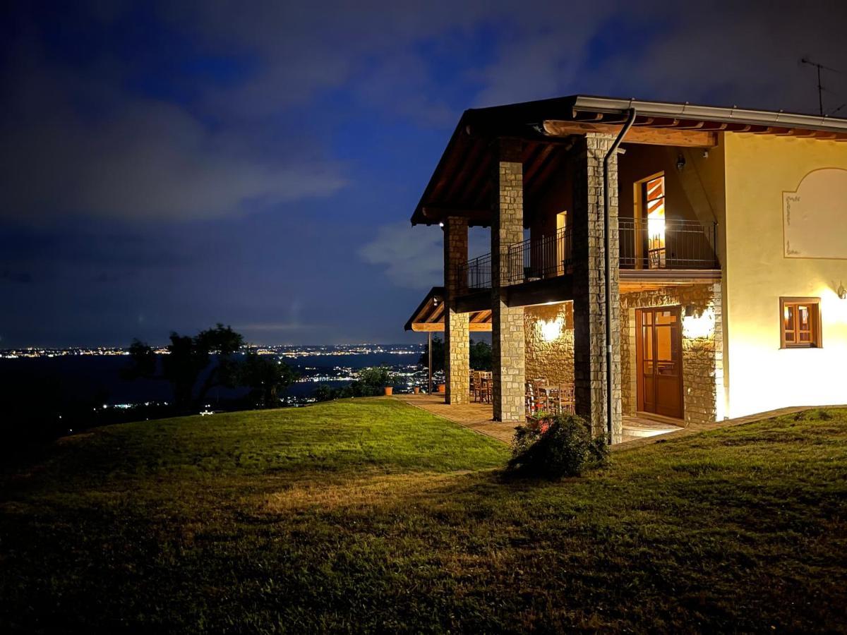 La Fiocchina - Magic Place - Apartments & Studios In Garda Lake - Countryside Farmhouse, Inside The Middle Of The Lake Salò Dış mekan fotoğraf