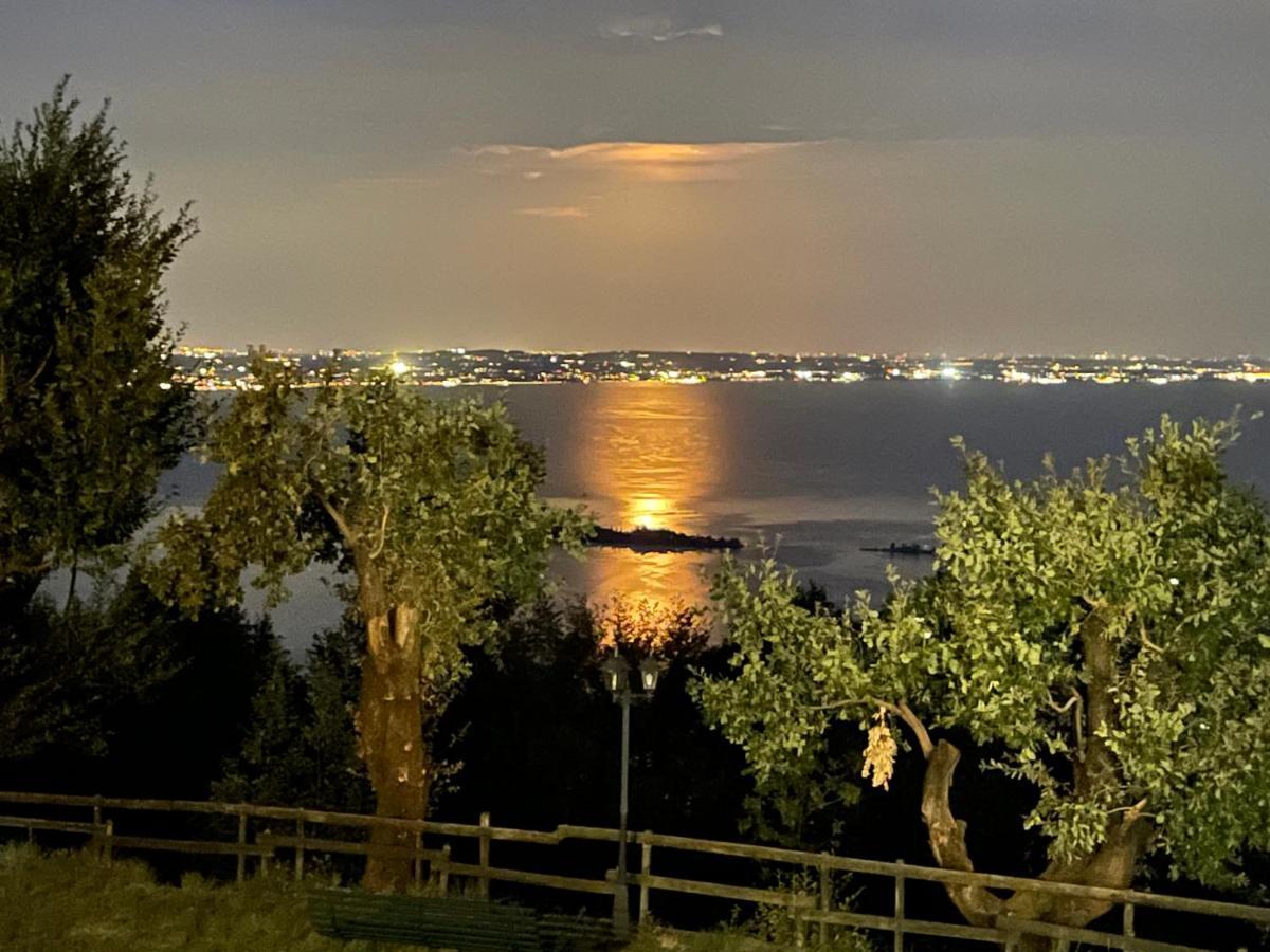 La Fiocchina - Magic Place - Apartments & Studios In Garda Lake - Countryside Farmhouse, Inside The Middle Of The Lake Salò Dış mekan fotoğraf